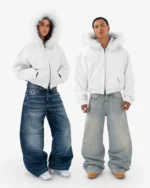 Felpa con cappuccio bianca in pelliccia con zip Reaven